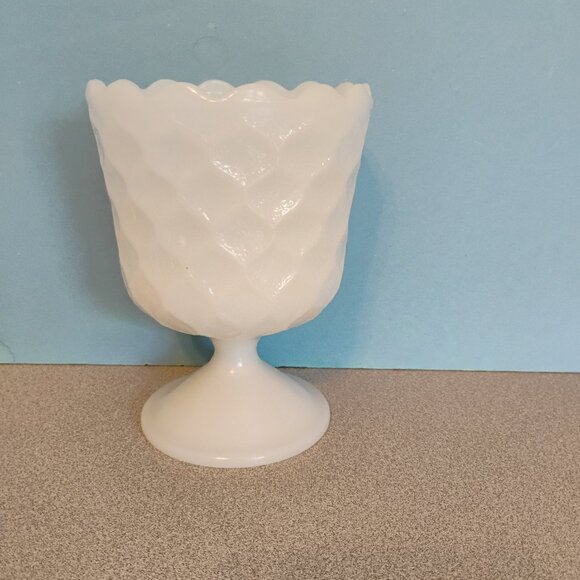 EO Brody Quilted Design Milk Glass Planter Vintage - Picture 1 of 3